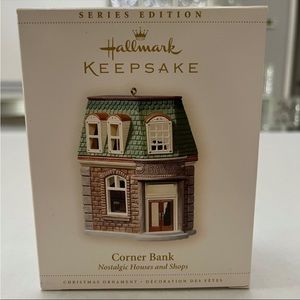 Hallmark Ornament Nostalgic Houses and Shops
Corner Bank
Dated 2006